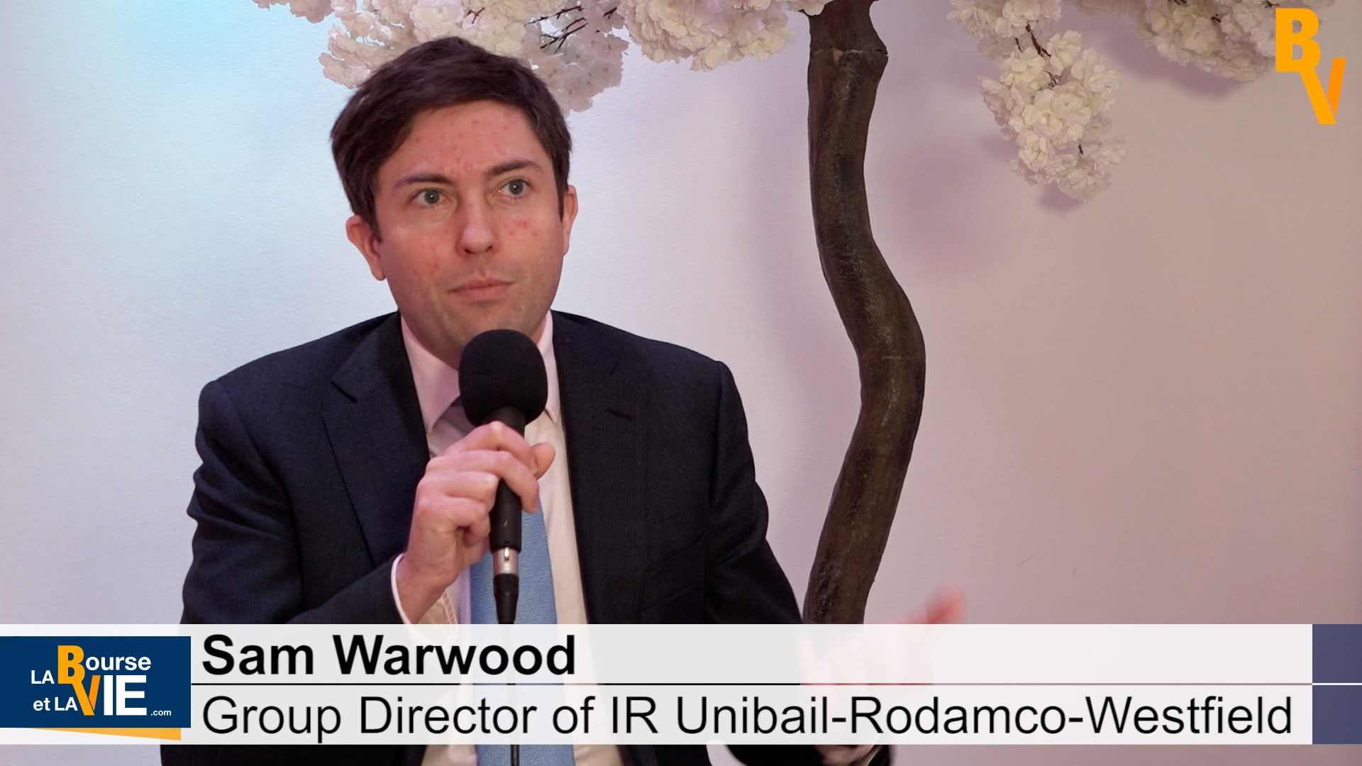 Sam Warwood Group Director Of Investor Relations Unibail Rodamco